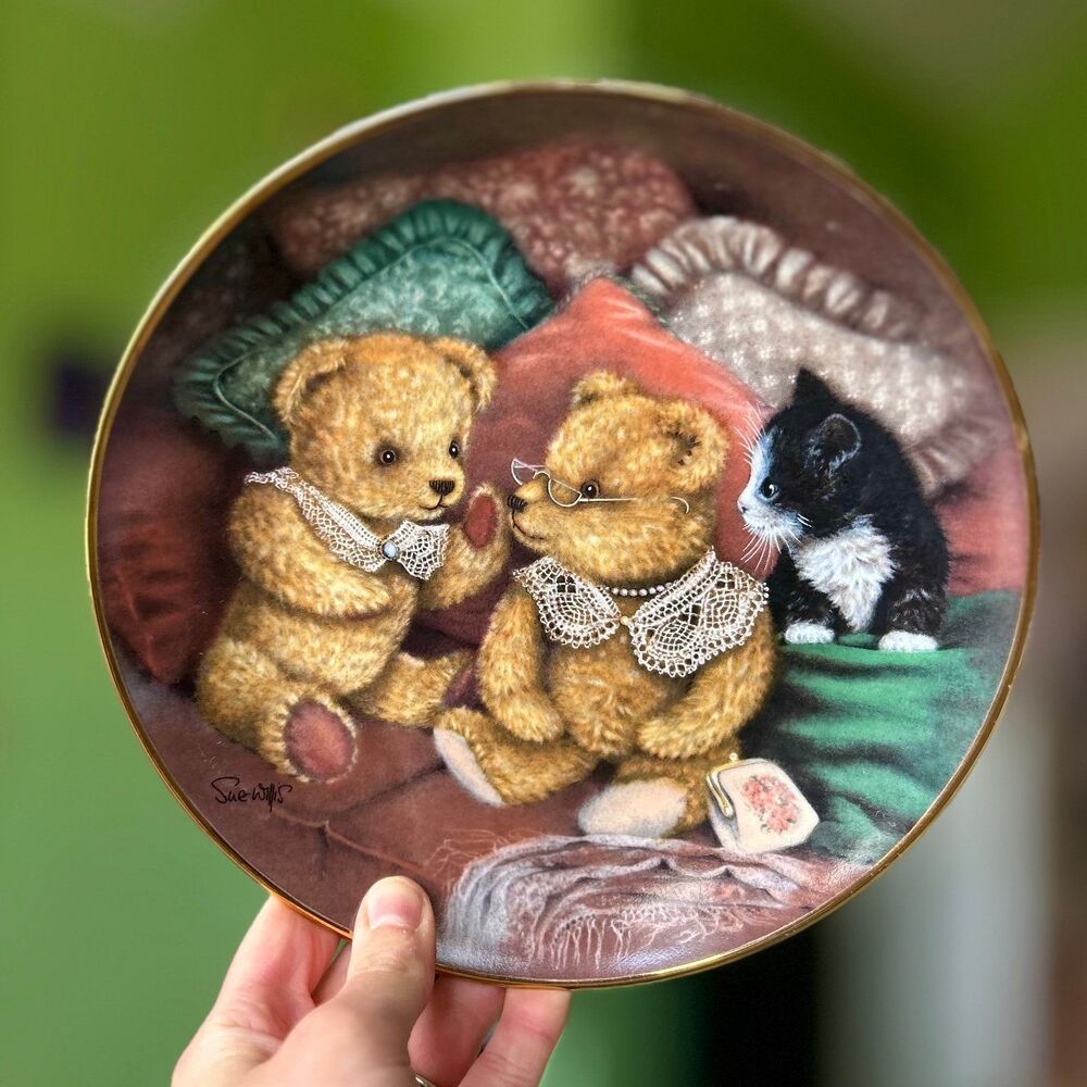 Vintage Kitten + Teddy Bears Franklin Mint Porcelain Decorative Plate